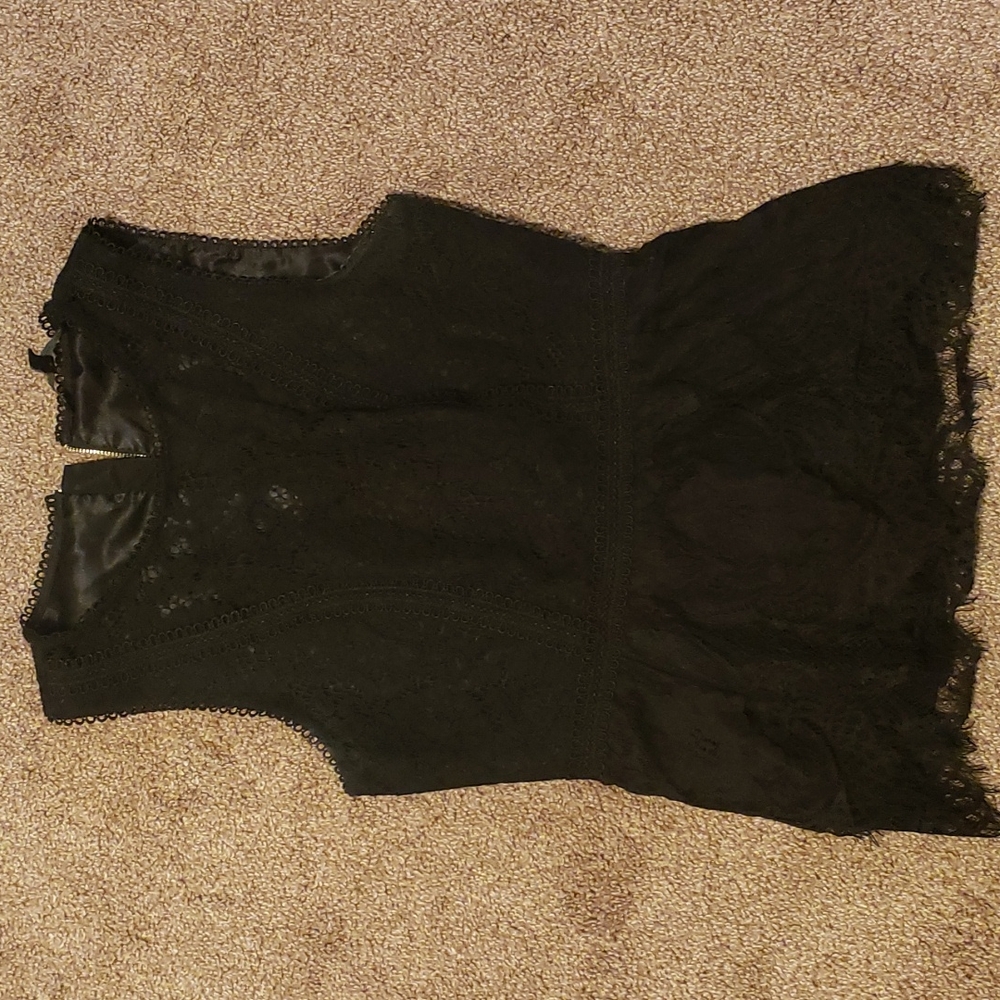 White House Black Market Top Size 0